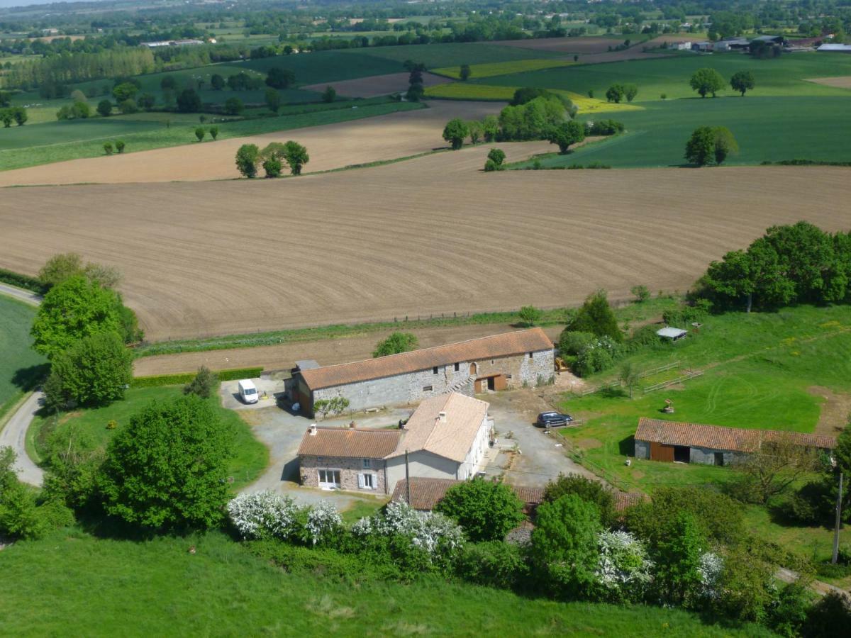 La Pommeraie-sur-Sèvre Aux Charmes D'Antan酒店 外观 照片